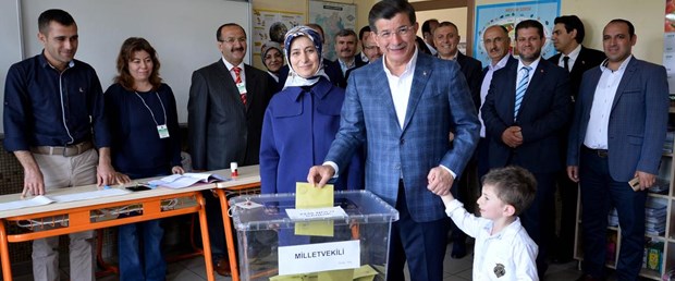 davutoğlu.jpg
