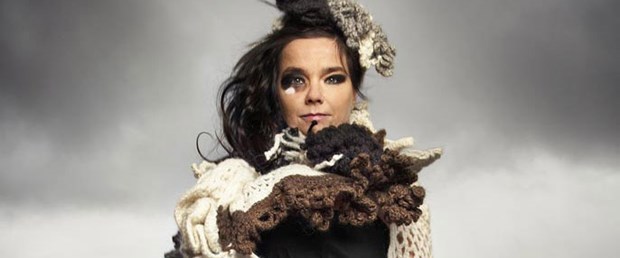 Björk ses tellerinden ameliyat oldu