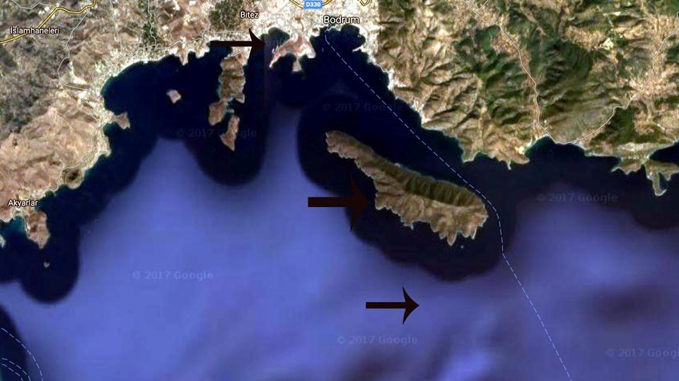 Bodrum'un üç mil açığındakş Karaada, dalgaların enerjisini emerek kıyıya ulaşmalarını yavaşlattı.
