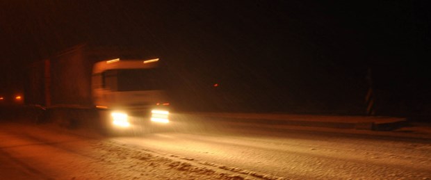 Bolu Dağı'nda kar yağışı