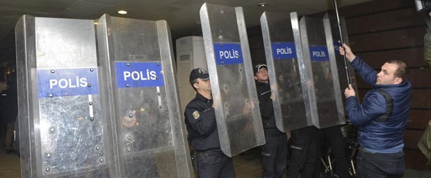 paralel-polis-21-04-15.jpg