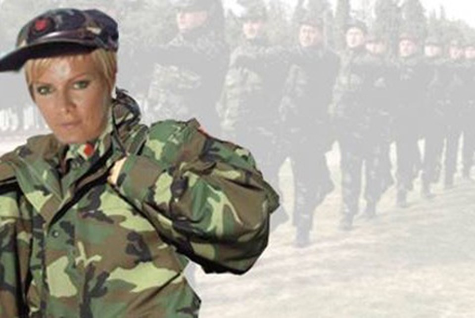 Radikal, internet sitesinden haberi bu fotoğrafla verdi.