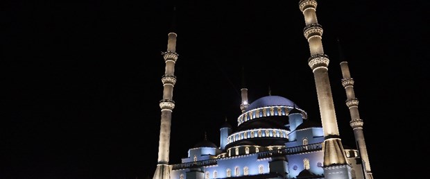 16-03-02-1-56-44_2015.04.23-RegaipKandiliveLokumDatm-KocatepeCamii.jpg
