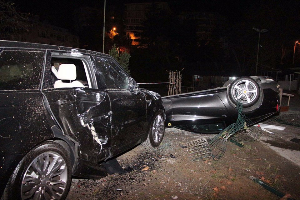 burak yılmaz, selçuk inan, kaza, ferrari, trafik kazası