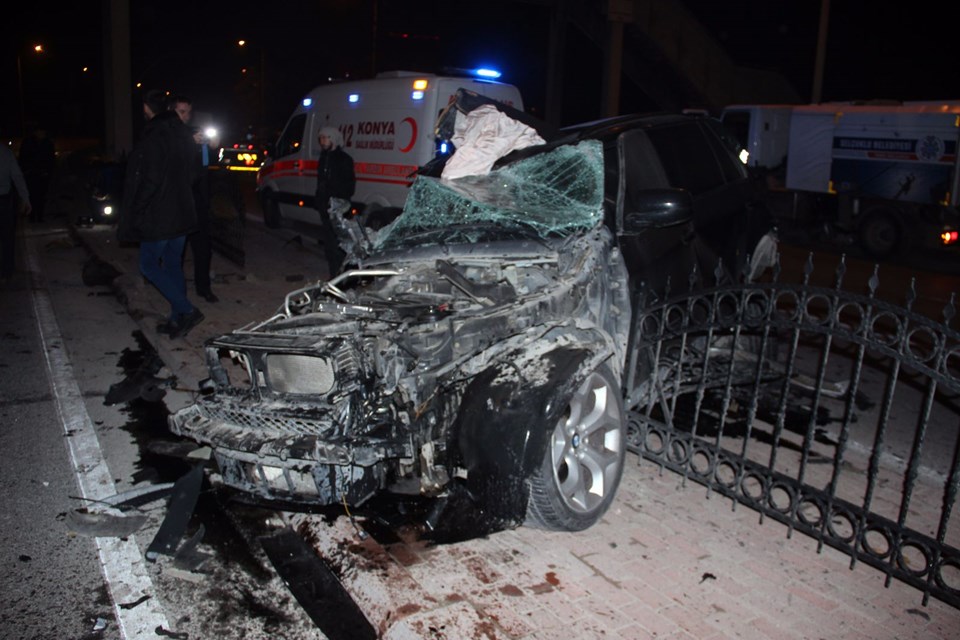 burak yılmaz, selçuk inan, kaza, ferrari, trafik kazası