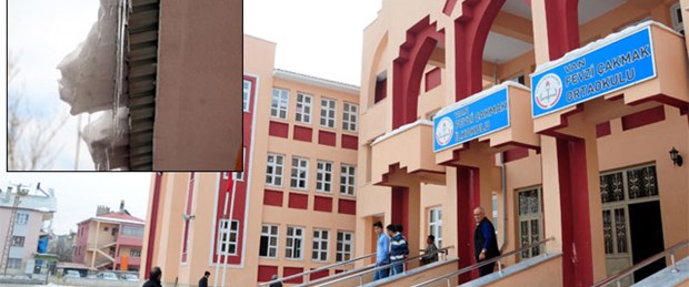 Buz sarkıtı can aldı