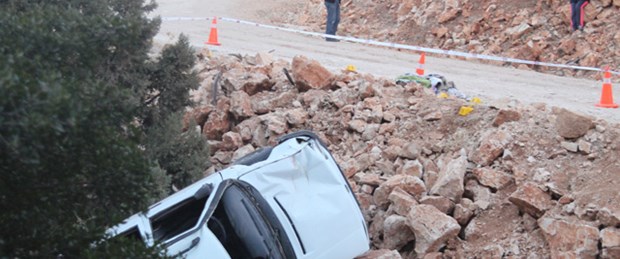 Cenaze yolunda kaza: 2 ölü