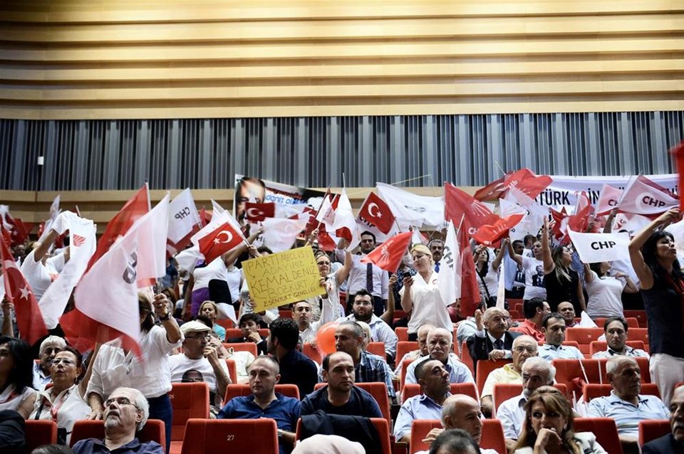 CHP'de kurultay günü