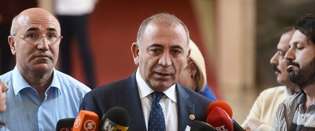 gürsel-tekin-18-08-15.jpg