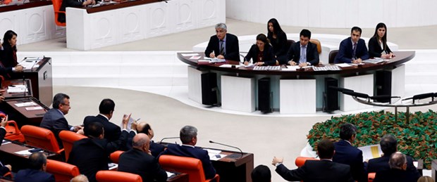 CHP'li vekilin odasında kavga