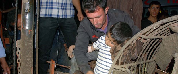 Çocukların tarladaki tehlikeli oyunu