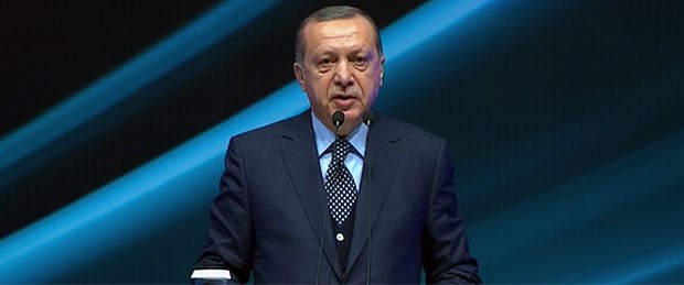 erdoğan futbol zirvesi.jpg