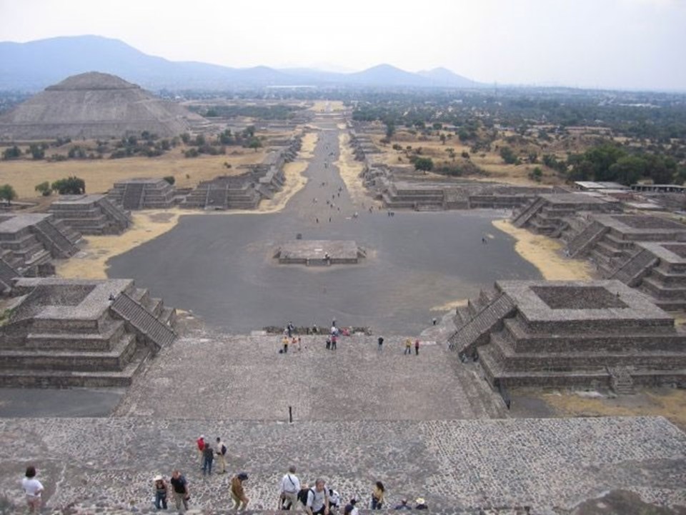 Teotihuacan piramitleri