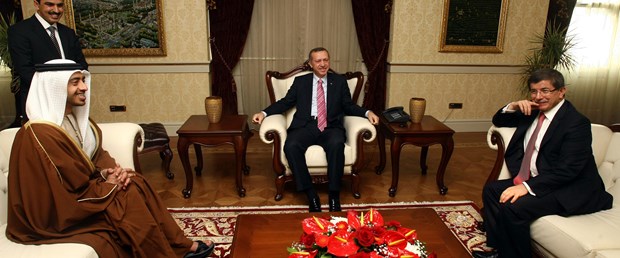 Davutoğlu: 'Haçlı seferi'nin parçası olmayız