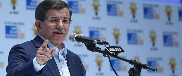davutoğluakpartigençlik201215.jpg