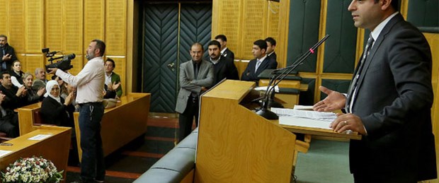 Demirtaş: Cezaevleri lafla boşalmaz