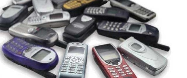 'Dinlemeye karşı eski telefon kullanın'