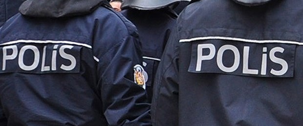 istanbulda-polis-kiyafetli-terorist-yakalandi-h1442782148-9168f3.jpg