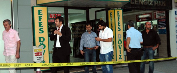 Döviz bürosunda kanlı soygun