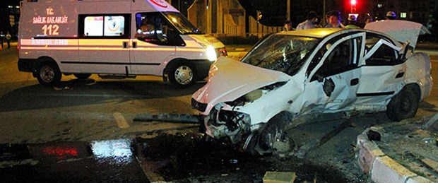 Düğününe 15 gün kala trafik kazasında öldü