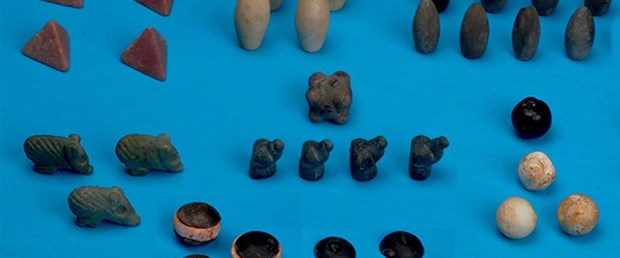 Dünyanın en eski oyun taşları Siirt’te bulundu