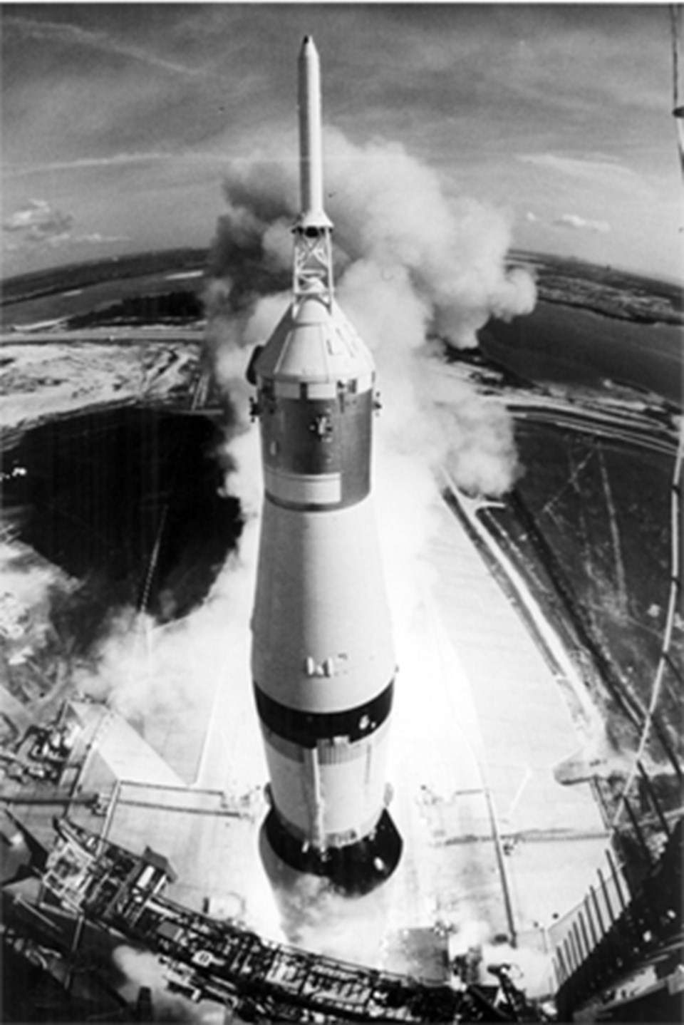 Apollo 11'in ateşlenmesi.