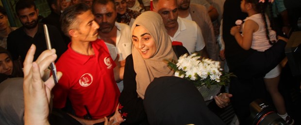 ebru özkan2.jpg