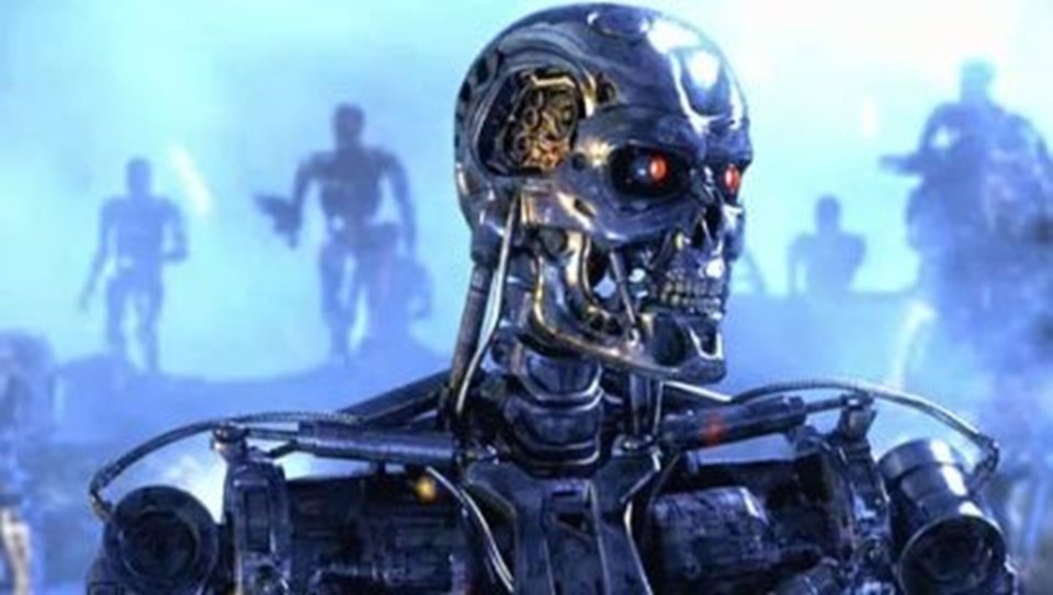 'Terminator'da SkyNet ağıyla birlik olan bilgisayar sistemleri insanlığı yok etmeye karar veriyordu.