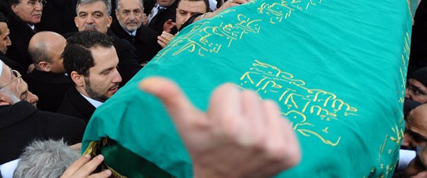 Erbakan’ın oğlu: Bize İslam’ı öğretti