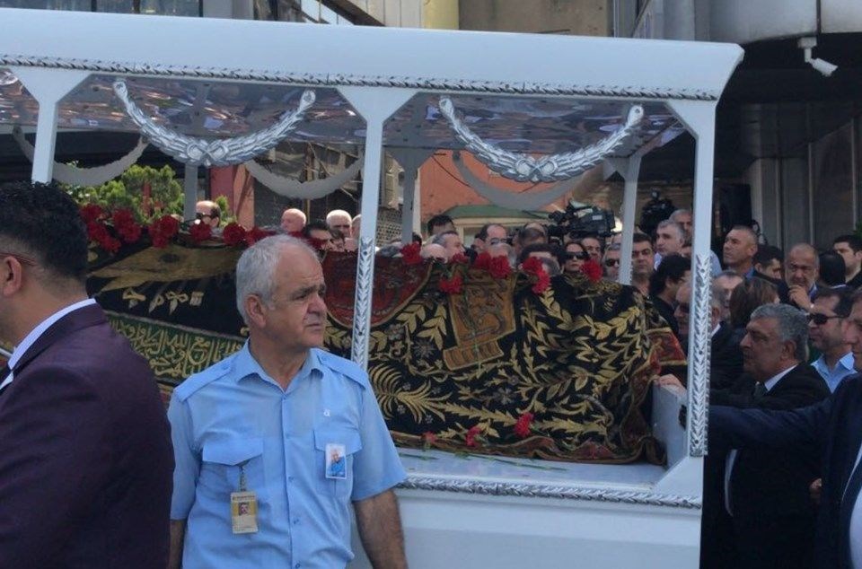 TABUTUNA KABE KAPISI ÖRTÜSÜ