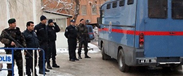 Ergenekon Zirve baskınına uzandı