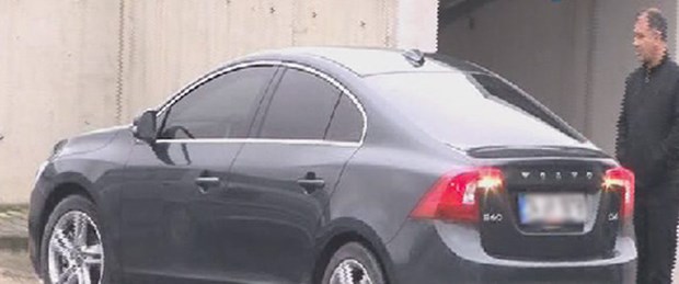 Eski bakan, tutuklu oğlunu ziyaret etti