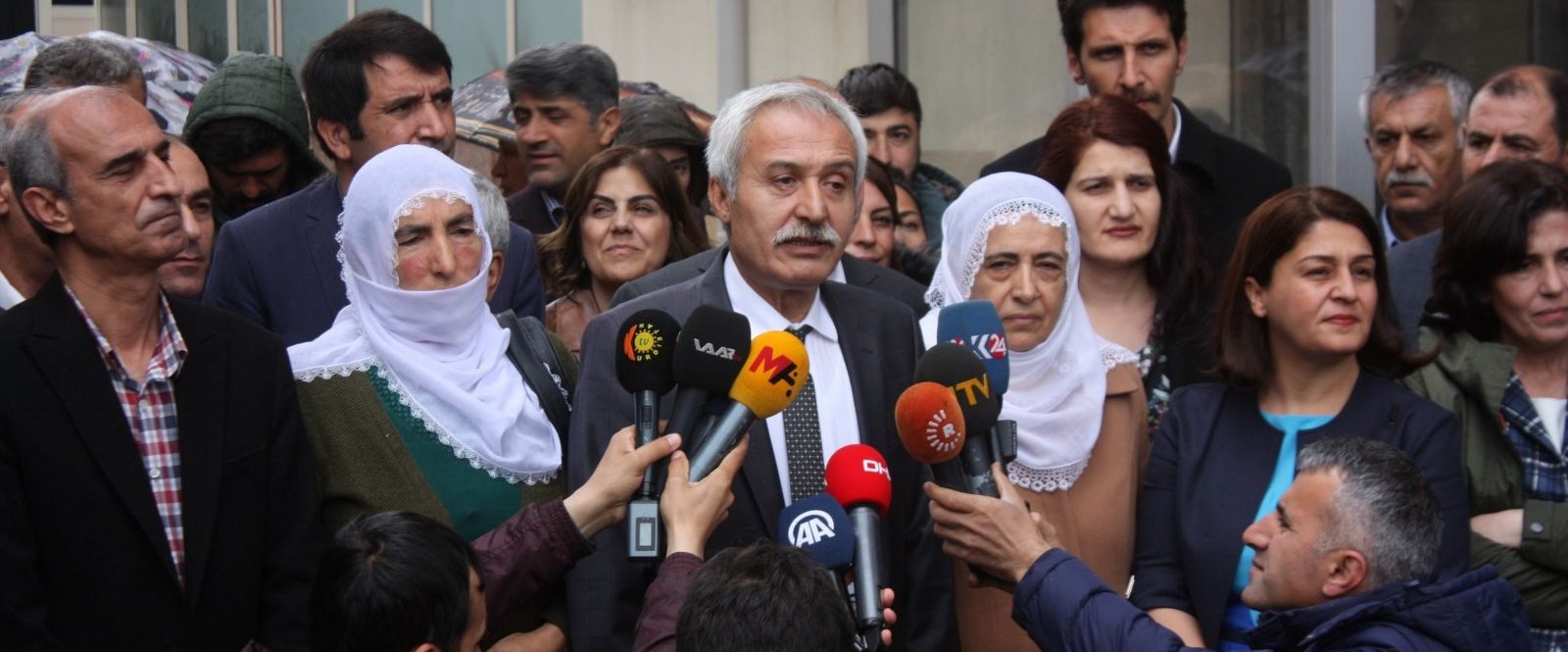 adnan selçuk mızraklı.jpg