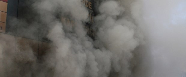 Eşya deposunda korkutan yangın