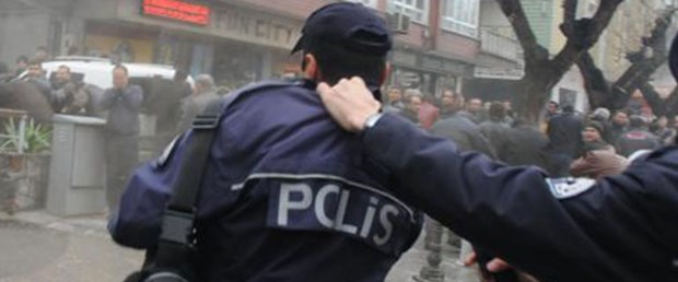 polis-gaz-müdahele-tepki-15-02-12