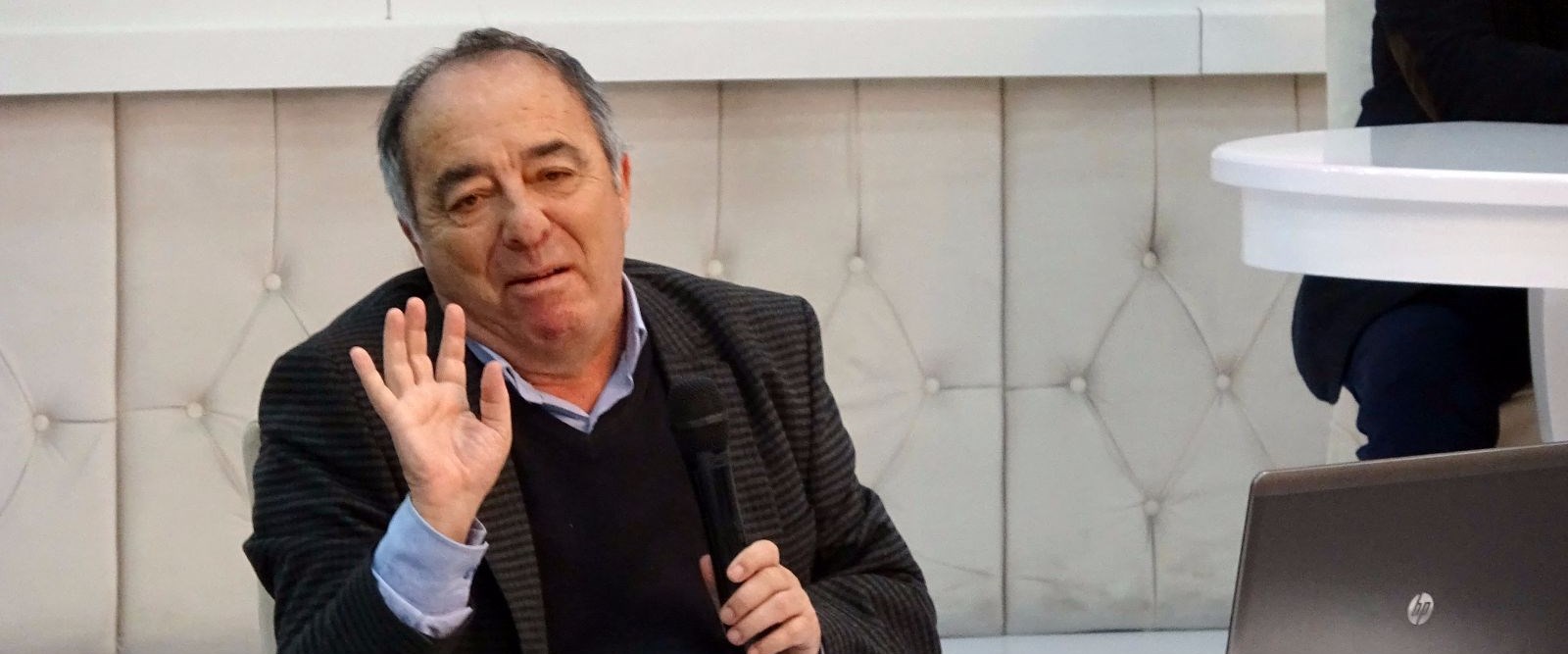 Jeofizik uzmanı Yrd. Doç. Dr. Oğuz Gündoğdu,...