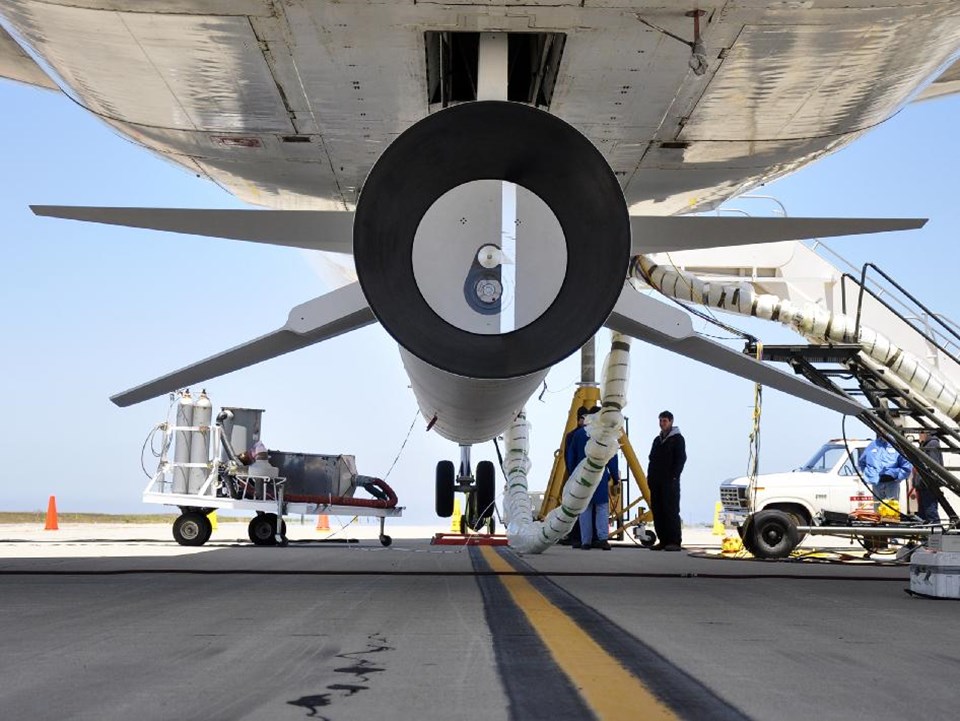 Pegasus XL roketi L-1011'e monte edilmiş halede. Fotoğraf: NASA.