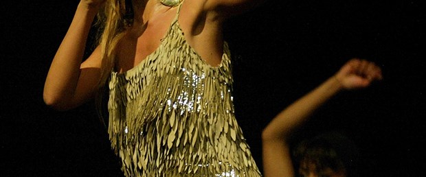 Hadise: Şarkımla birbirimizi tamamlıyoruz