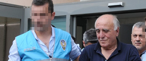 hakan şükür.jpg
