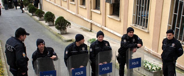 Hakim Karababa artık 'özel' değil