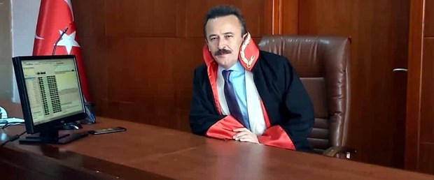 hakimin sanal mahkemesi.jpg