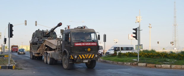 Hatay’da sınır bölgesine obüs sevkiyatı ile ilgili görsel sonucu