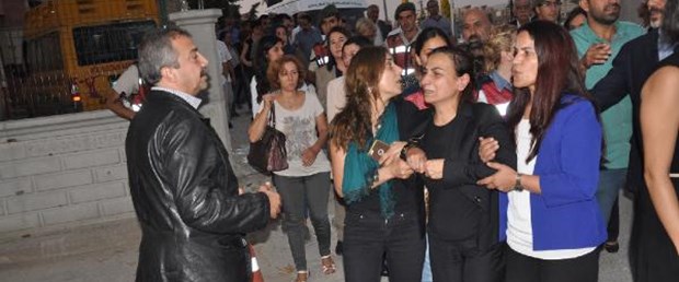 aysel tuğluk.jpg