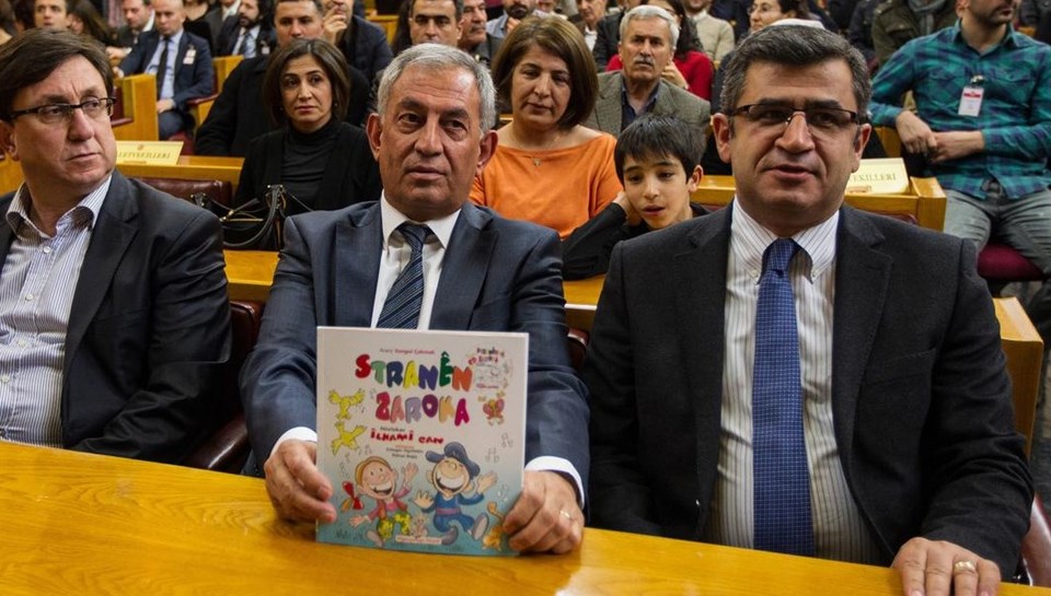 Adil Zozani (sağda) ve HDP Muş Milletvekili Demir Çelik.