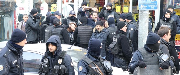 hdp'li milletvekili polisi ısırdı.jpg