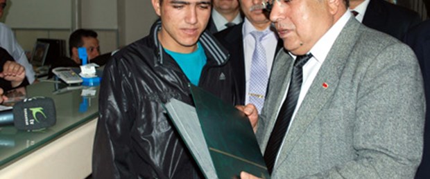 Hediye vermek için kovaladılar