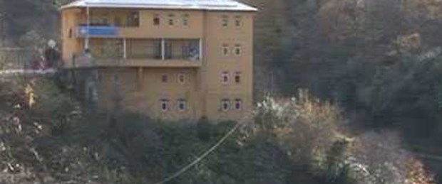 'Heyelan ve sel riski yok'