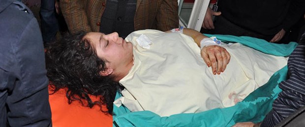 Hırsız hamile kadının bileklerini kesti