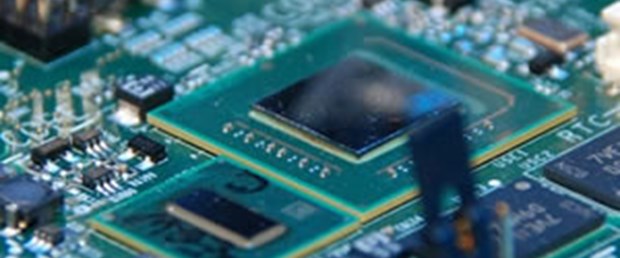 Intel 2GHz'lik Atom işlemcisini tanıttı