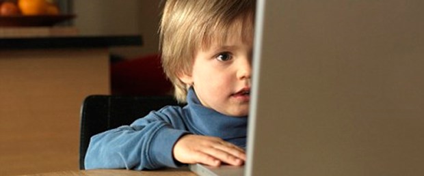 İnternet nesli, ailesinden uzaklaşıyor